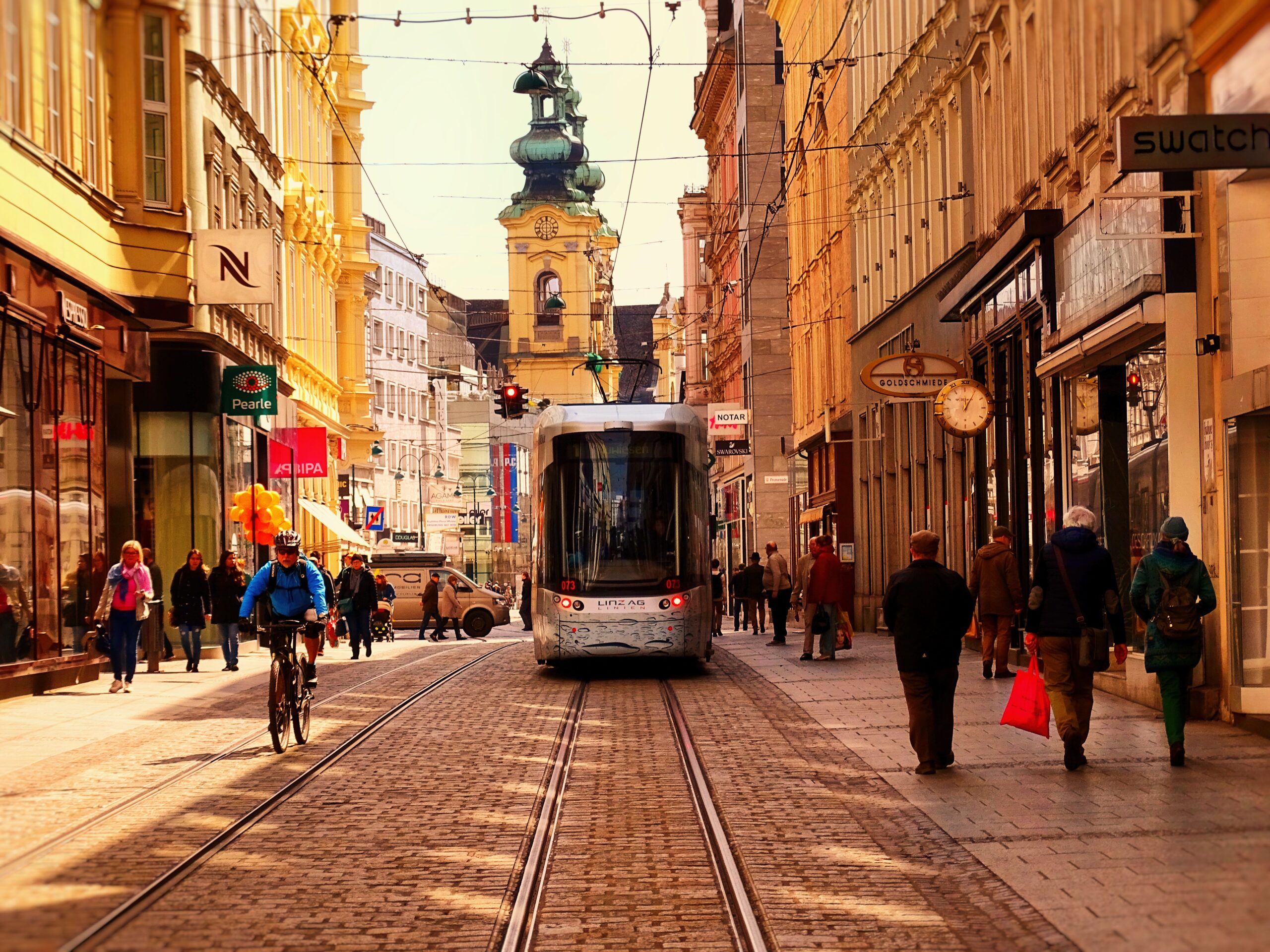 TURISMO IN AUSTRIA. L’eleganza delle città, la magia della montagna e i sapori della tradizione.